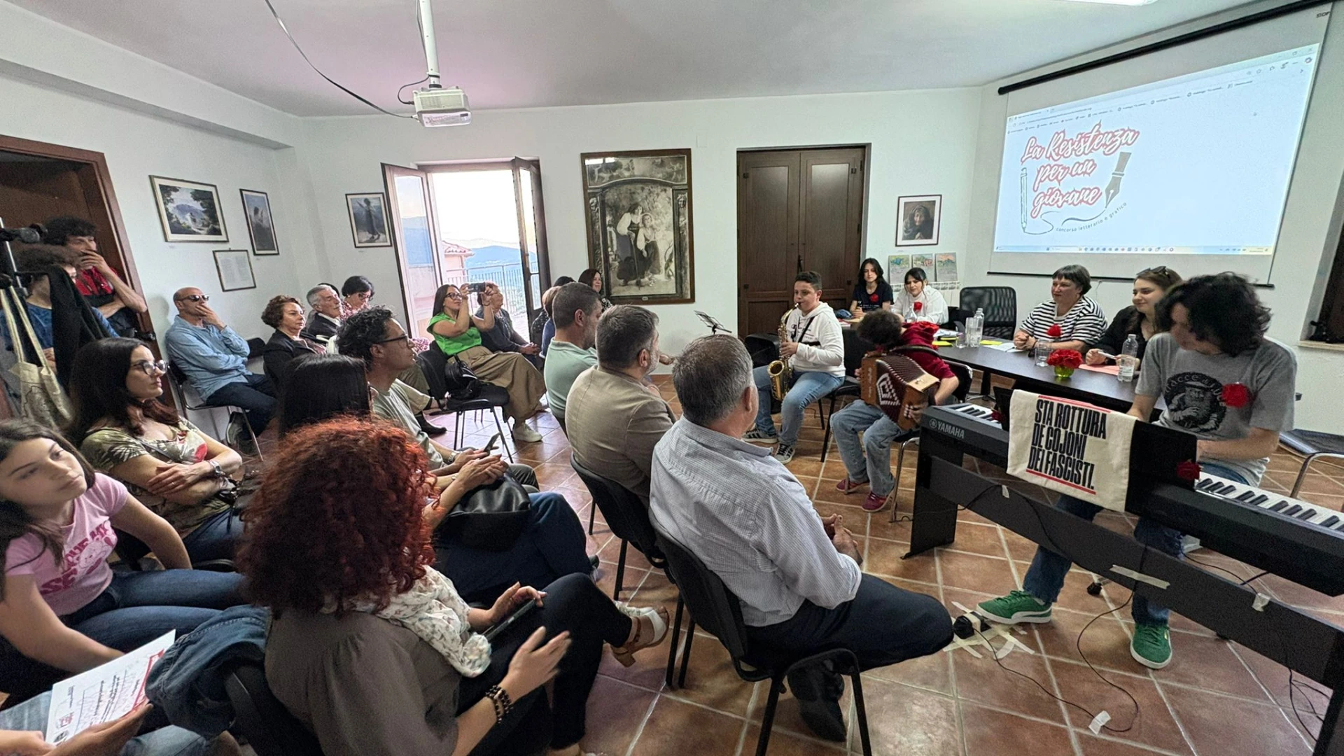 Castelnuovo al Volturno: successo per la premiazione della cerimonia del I Concorso nazionale letterario e grafico " La Resistenza per un giovane".